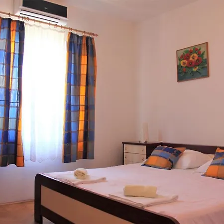 & Danica Apartment Starigrad Paklenica