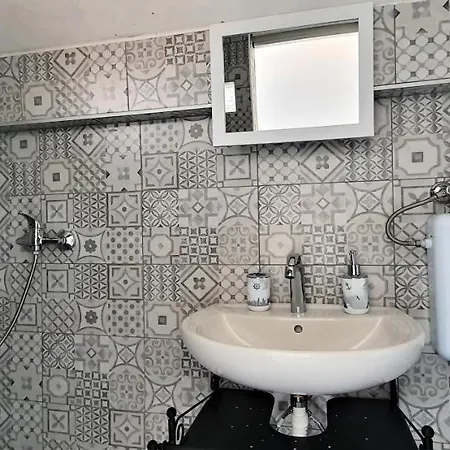 & Danica Apartment *