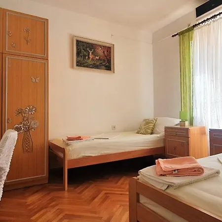 & Danica Appartement Starigrad Paklenica