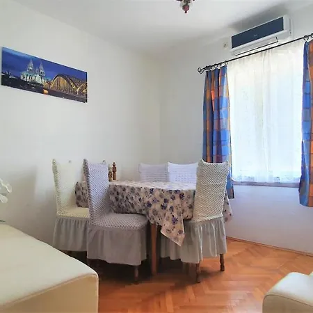 & Danica * Starigrad Paklenica